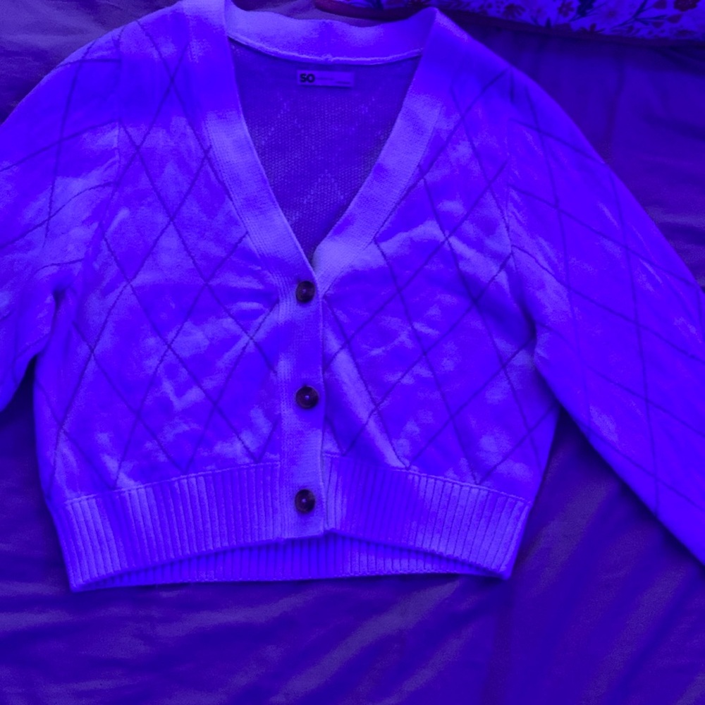 Light pink and white with bottoms and v neck sweater!